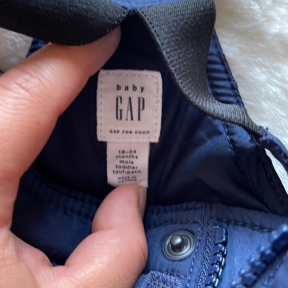 NWOT Baby Gap snow pants for 18-24 months - Picture 2 of 6